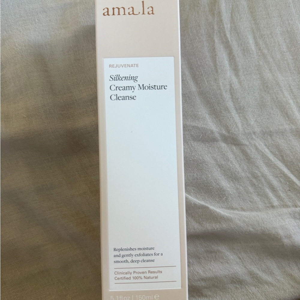 Amala Silkening Creamy Moisture Cleanse